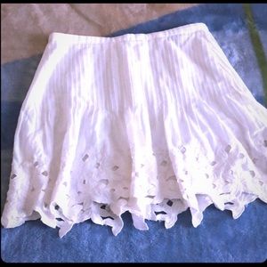 J crew floral skirt ~ 💯 % Cotton ~ size 2